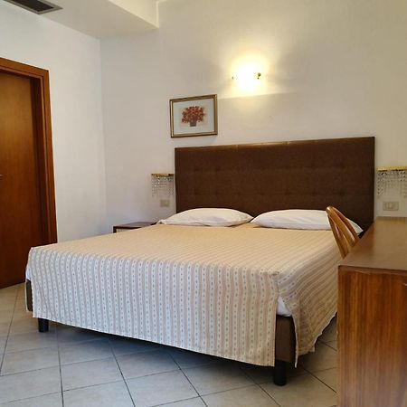 Villa Belvedere Hotel Лимоне-суль-Гарда Экстерьер фото