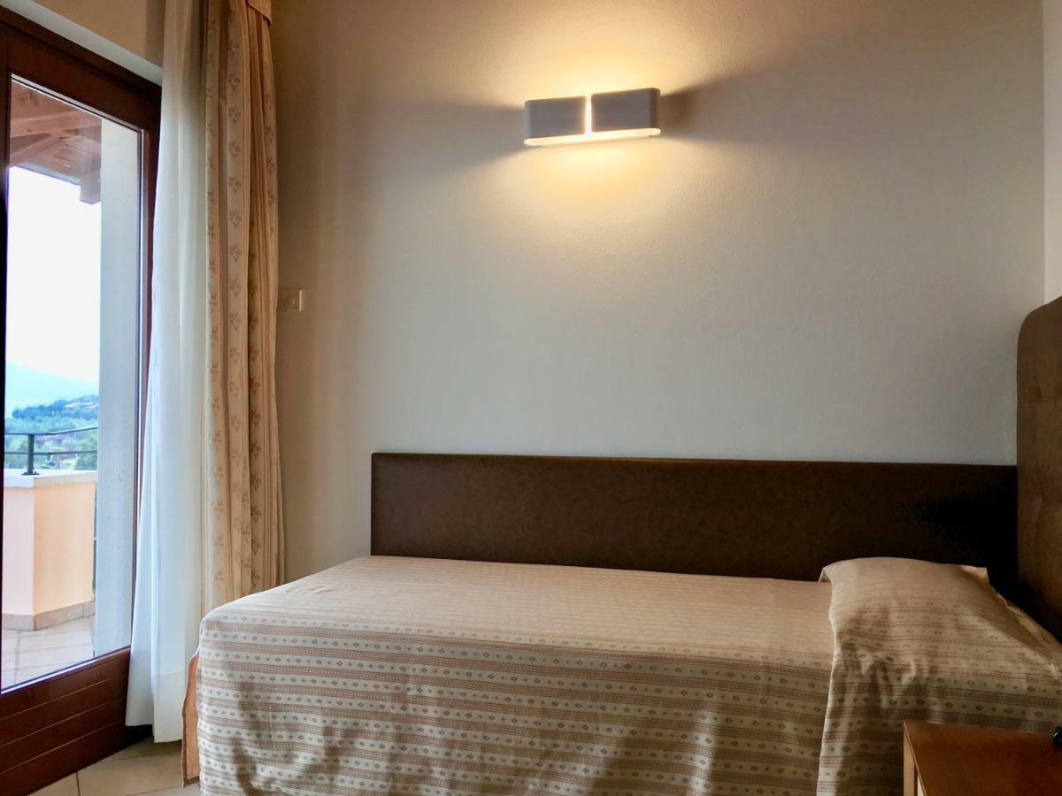 Villa Belvedere Hotel Лимоне-суль-Гарда Экстерьер фото